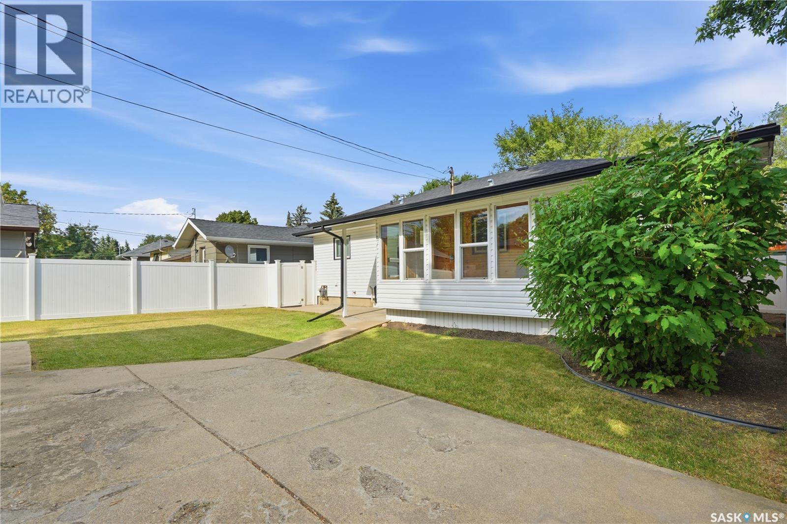 5 Stewart Avenue, Saskatoon, Saskatchewan  S7L 3S5 - Photo 42 - SK045298