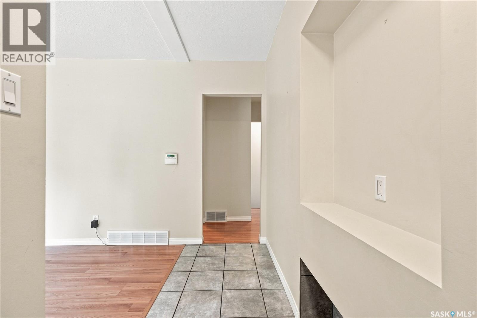 5 Stewart Avenue, Saskatoon, Saskatchewan  S7L 3S5 - Photo 6 - SK045298