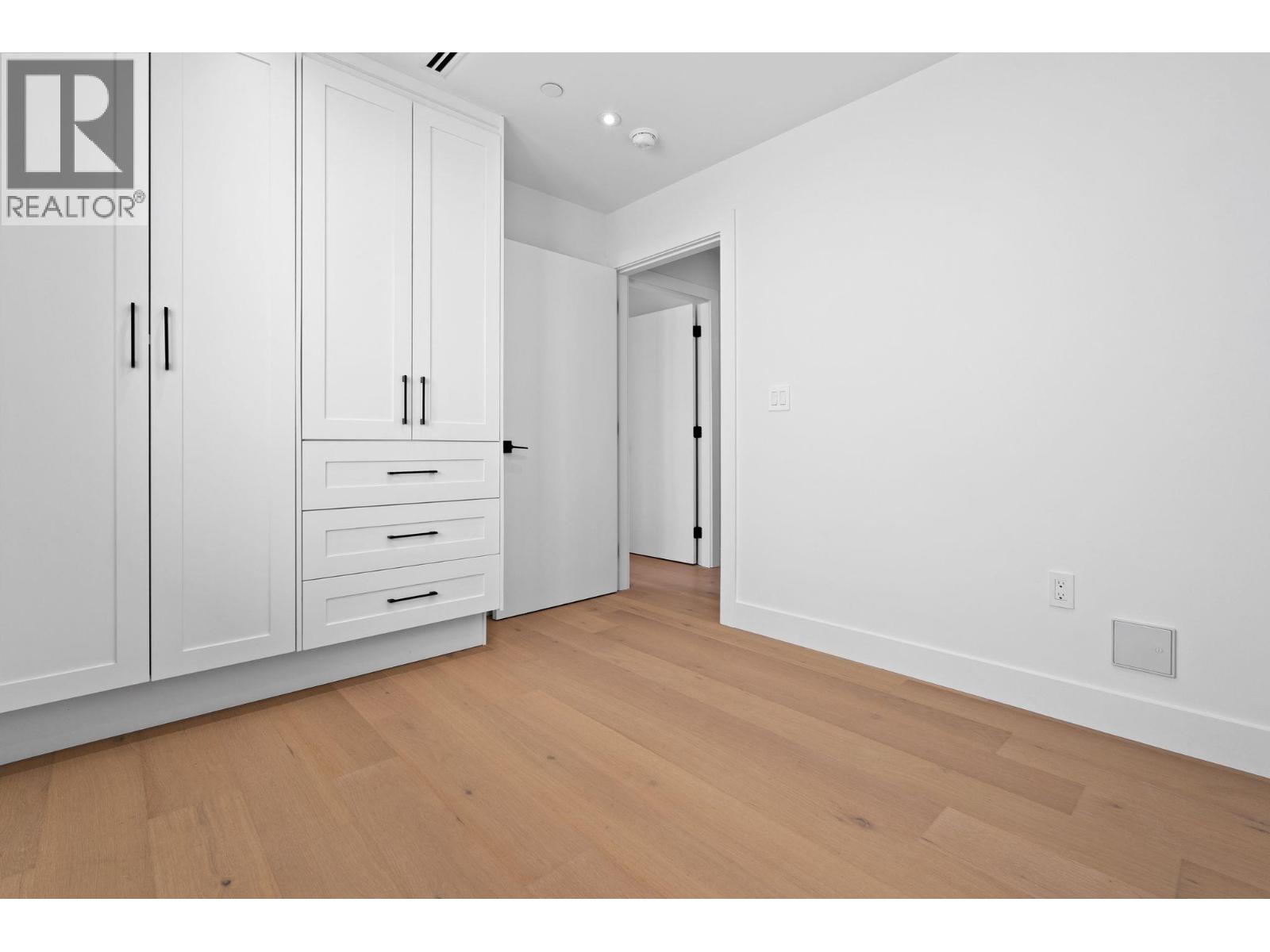 1 4463 Walden Street, Vancouver, British Columbia V5V 3S4 - Photo 19 - R3155373
