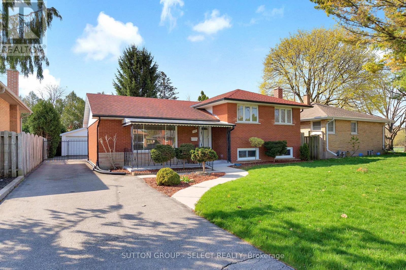 1581 Borden Street, London East, Ontario  N5W 2P9 - Photo 2 - X13673470