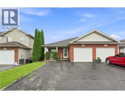 13 GOLDEN ACRES Drive, Smithville, Ontario