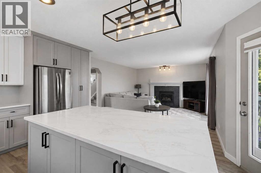 122 Sceptre Close NW, Calgary, Alberta  T3L 1Y2 - Photo 18 - A2336026