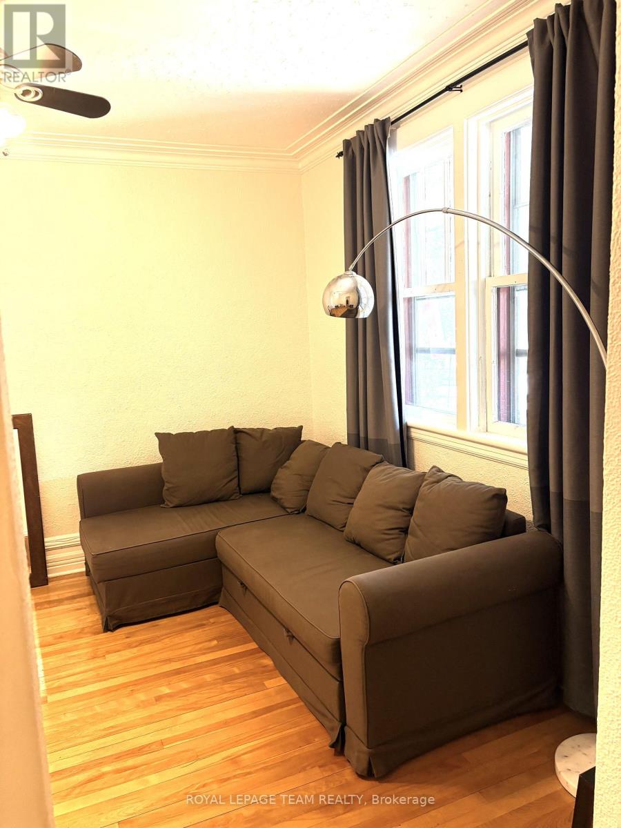 1-Main Level - 17 Adelaide Street, Ottawa, Ontario K1S 3R9 - Photo 4 - X13673514