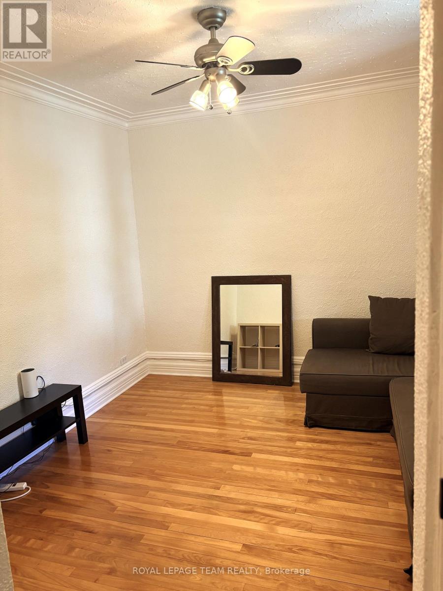 1-Main Level - 17 Adelaide Street, Ottawa, Ontario K1S 3R9 - Photo 5 - X13673514