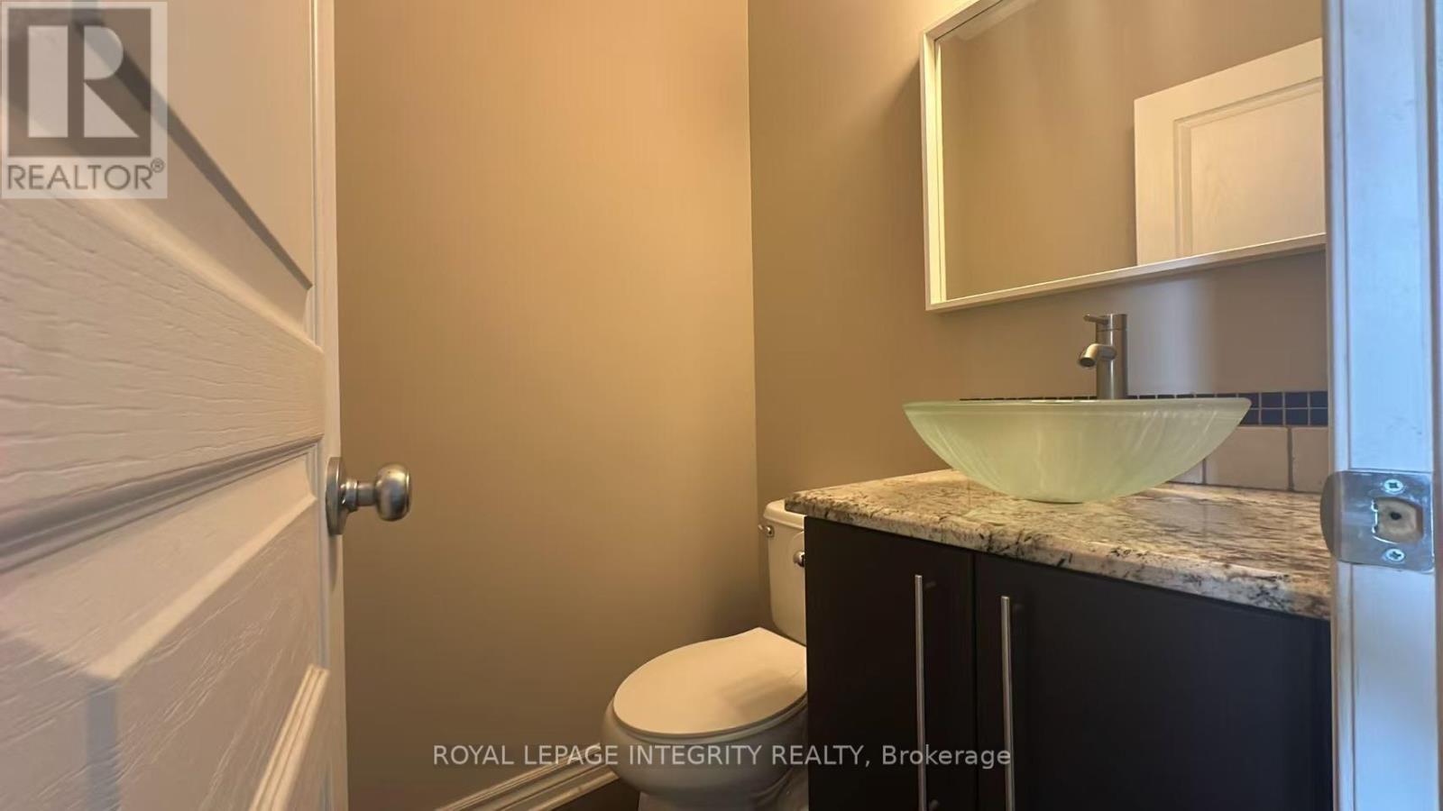 6067 North Bluff Drive, Ottawa, Ontario K1V 2L6 - Photo 3 - X13673550