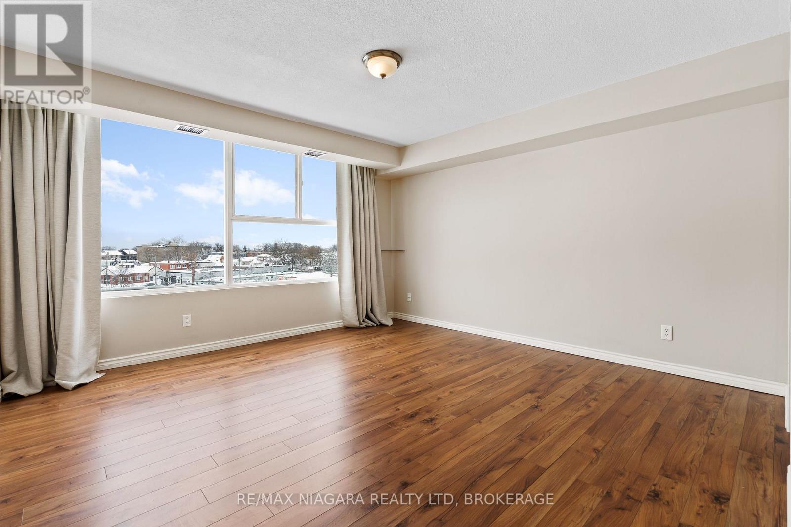 502 - 7 Gale Crescent, St. Catharines, Ontario  L2R 7M8 - Photo 10 - X13673430