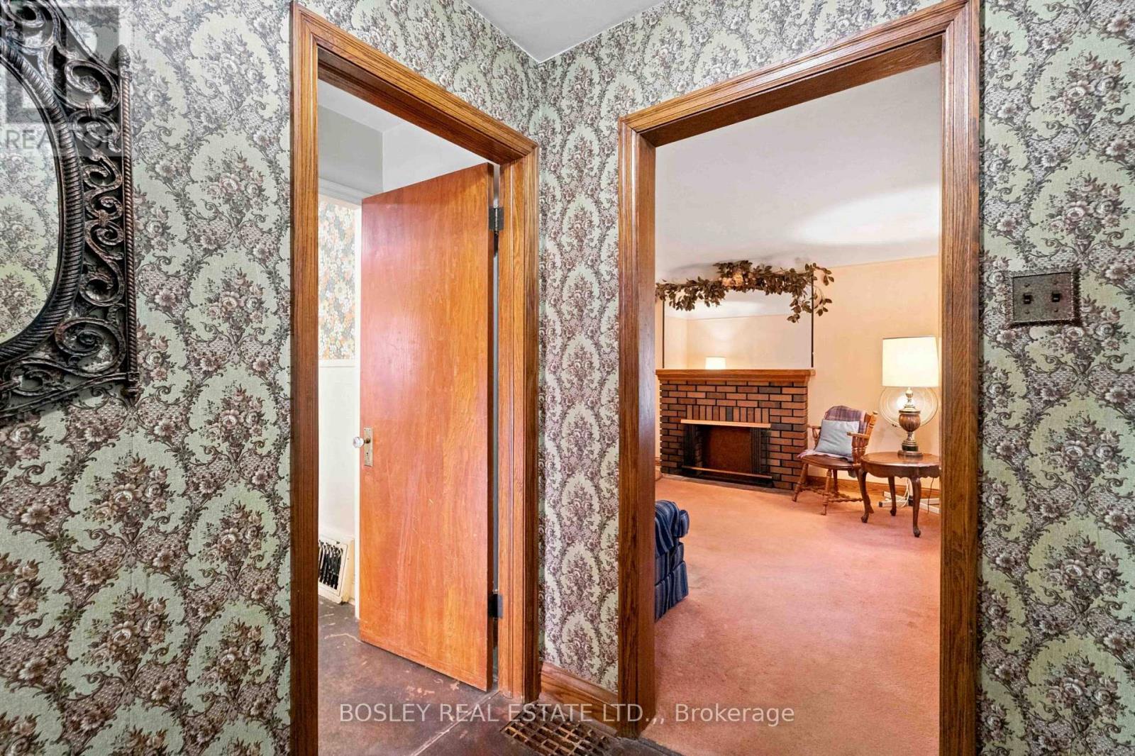 38 Spruce Street, St. Catharines, Ontario  L2R 1B5 - Photo 15 - X13673534