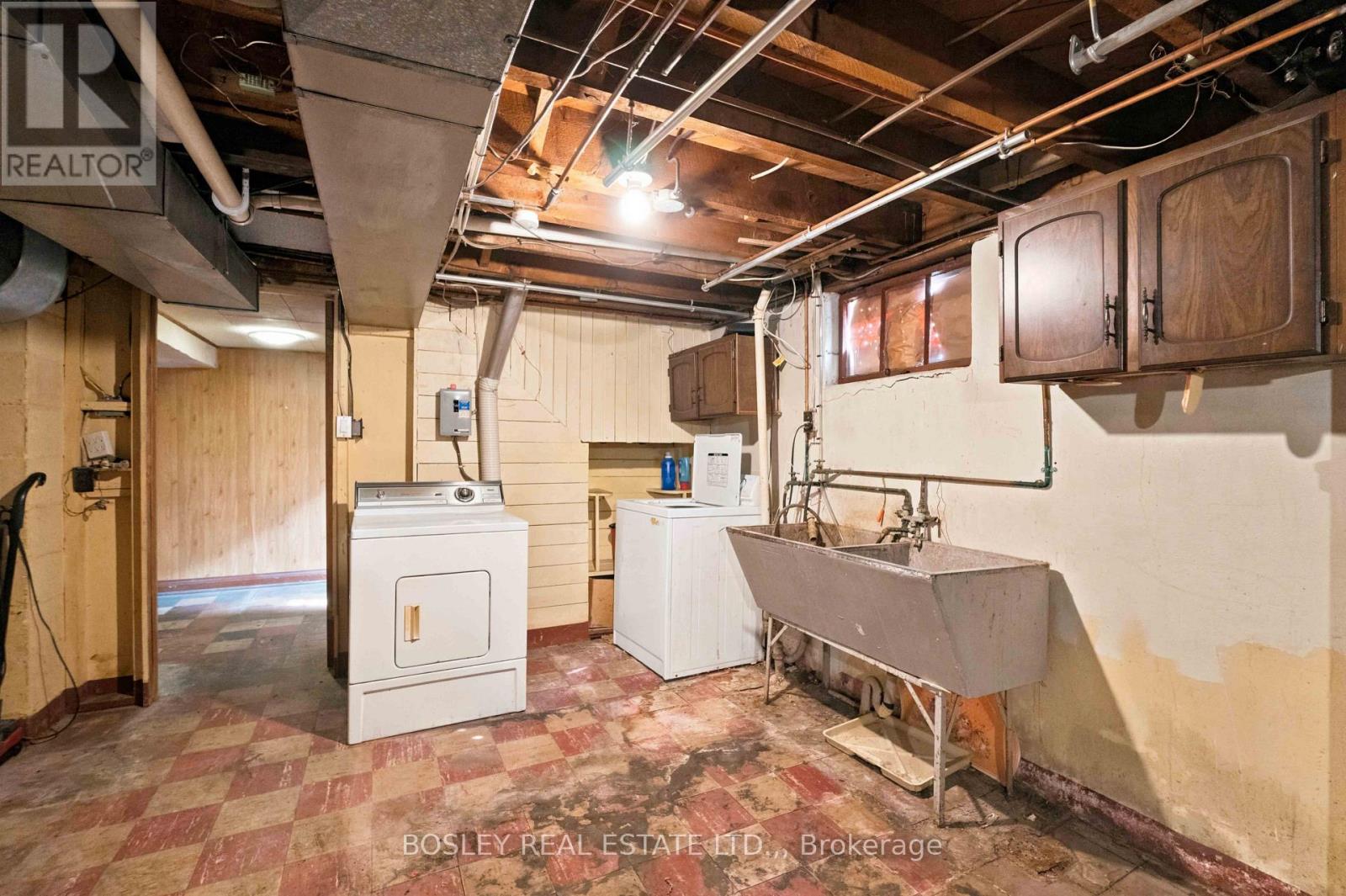 38 Spruce Street, St. Catharines, Ontario  L2R 1B5 - Photo 23 - X13673534