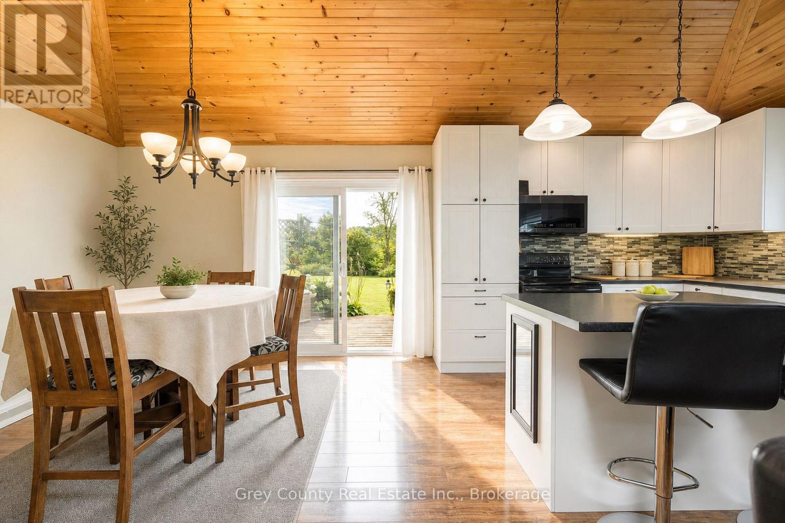 135260 9th Line, Grey Highlands, Ontario  N0C 1H0 - Photo 34 - X13672280