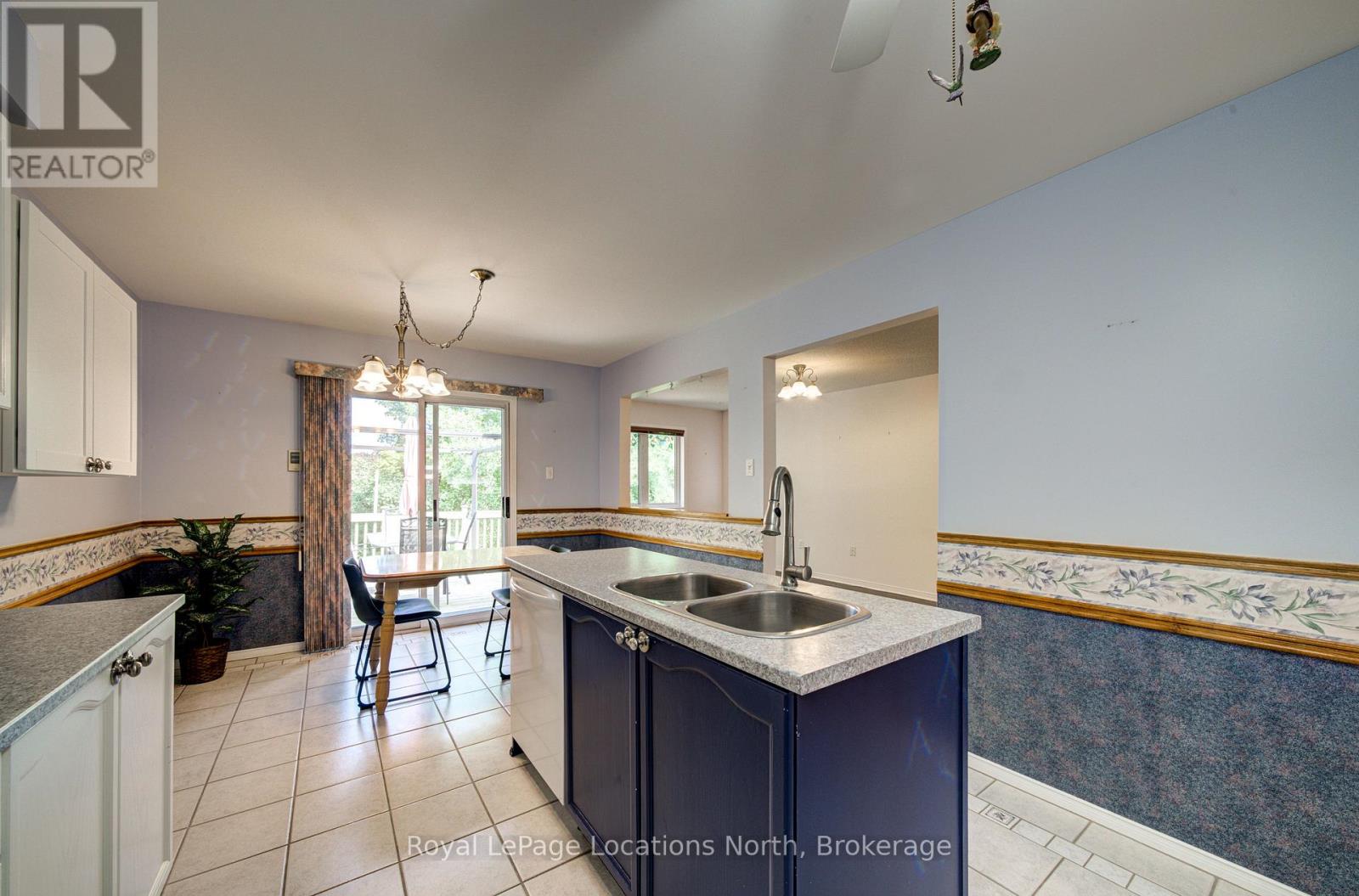 68 Acorn Crescent, Wasaga Beach, Ontario  L9Z 1L7 - Photo 13 - S13673250