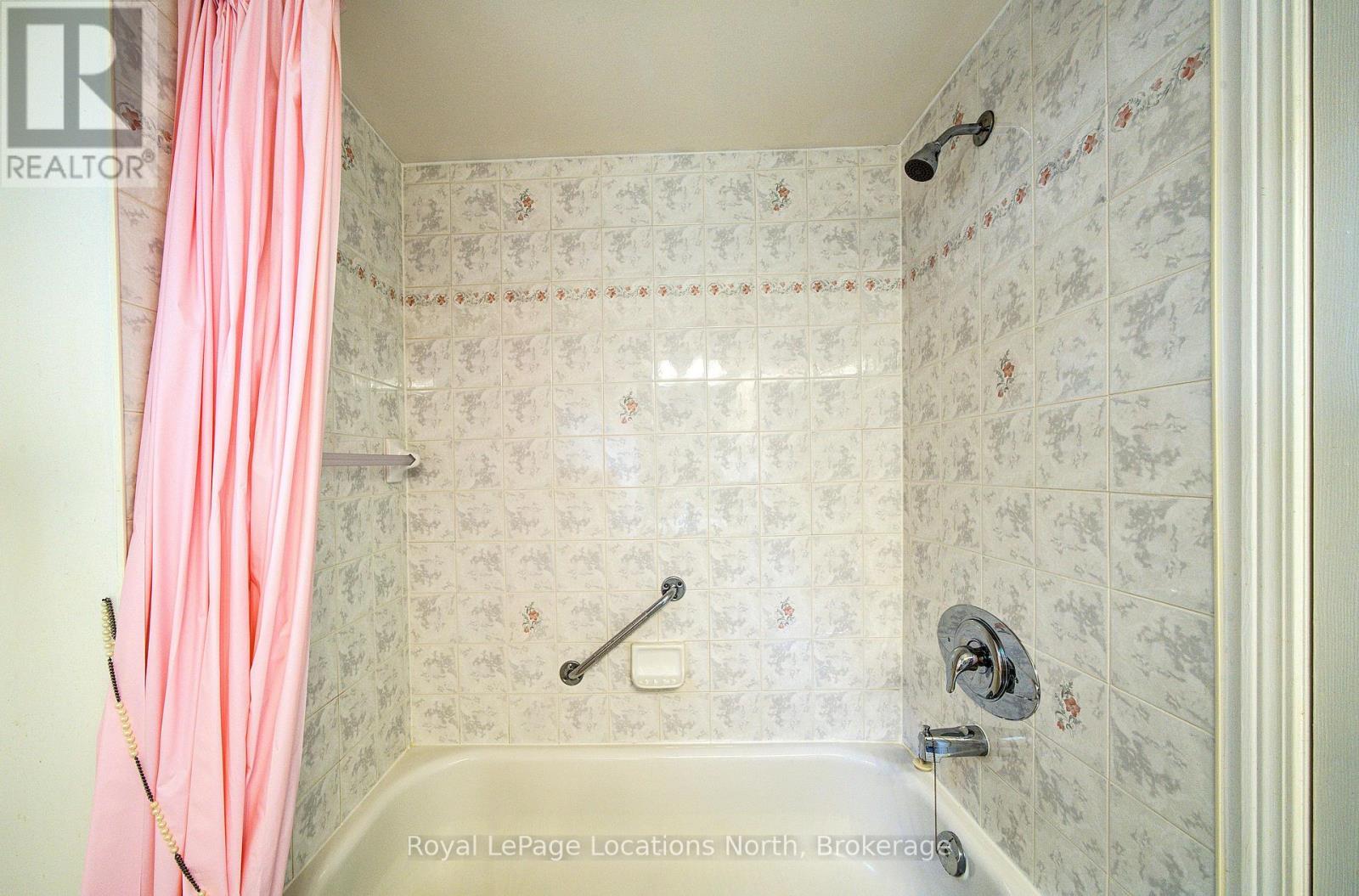 68 Acorn Crescent, Wasaga Beach, Ontario  L9Z 1L7 - Photo 25 - S13673250