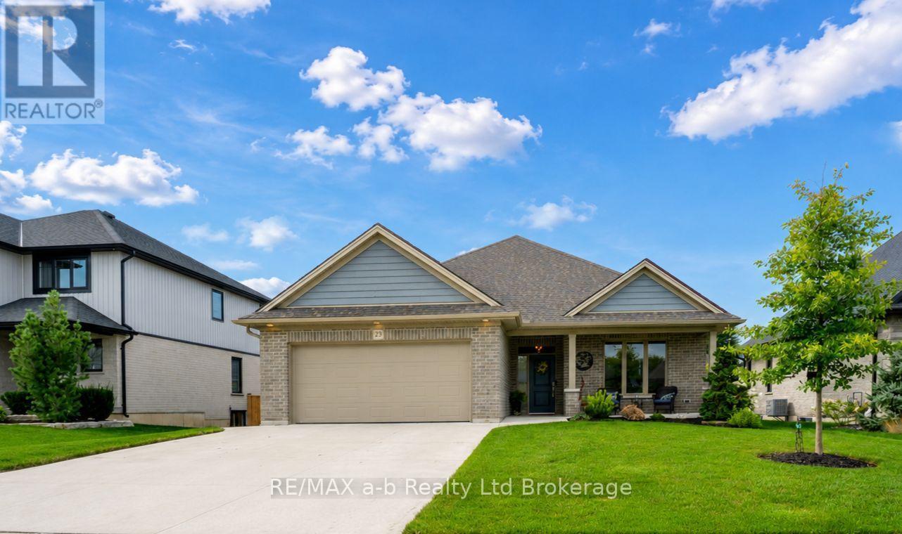 23 Brookside Lane, Tillsonburg, Ontario  N4G 0A1 - Photo 2 - X13673408