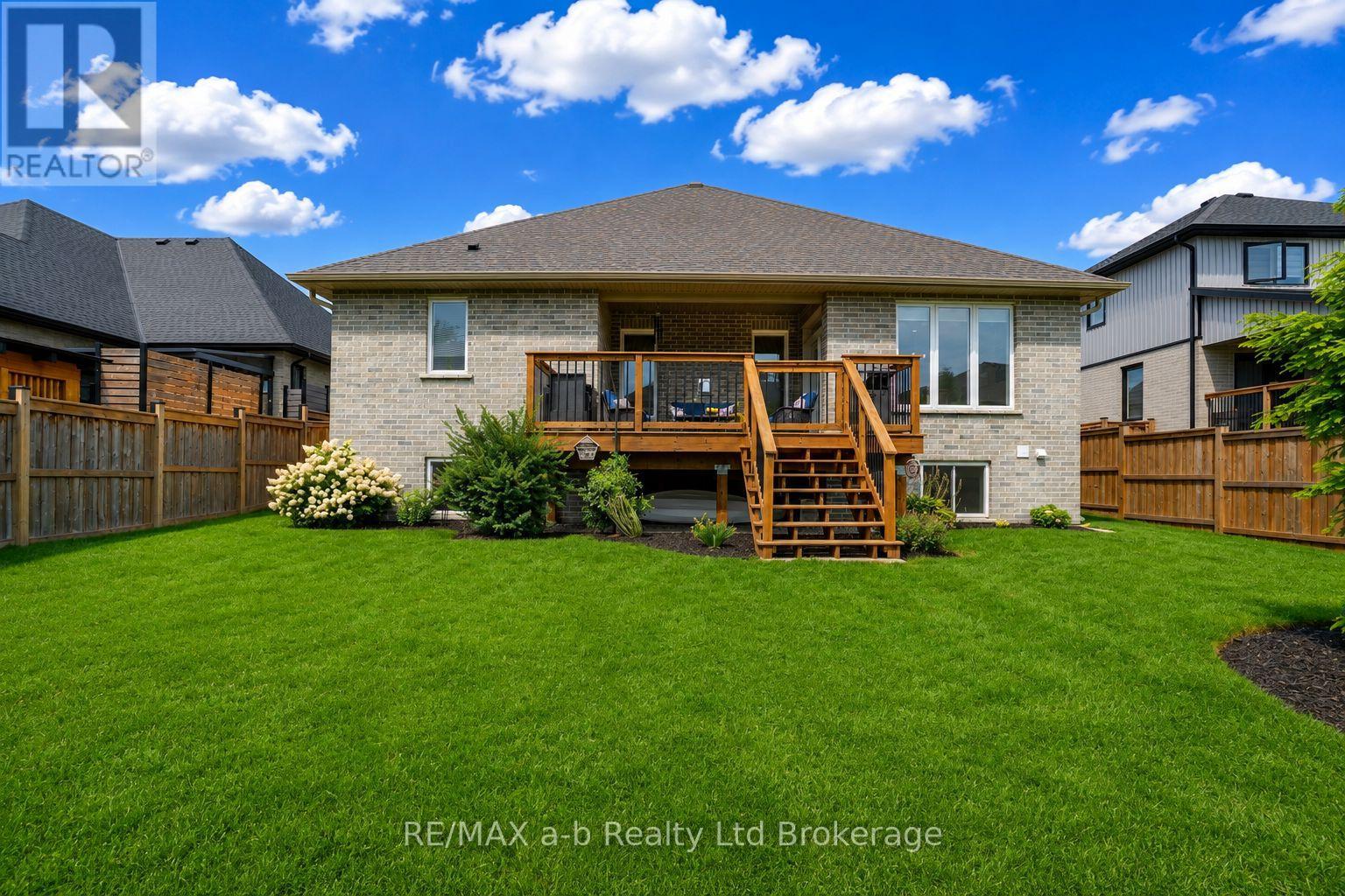 23 Brookside Lane, Tillsonburg, Ontario  N4G 0A1 - Photo 4 - X13673408