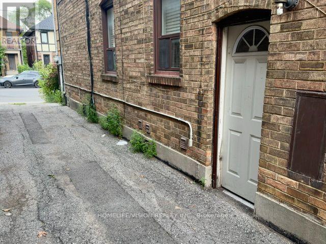 Unknown Address, ,    - Photo 2 - C13672802