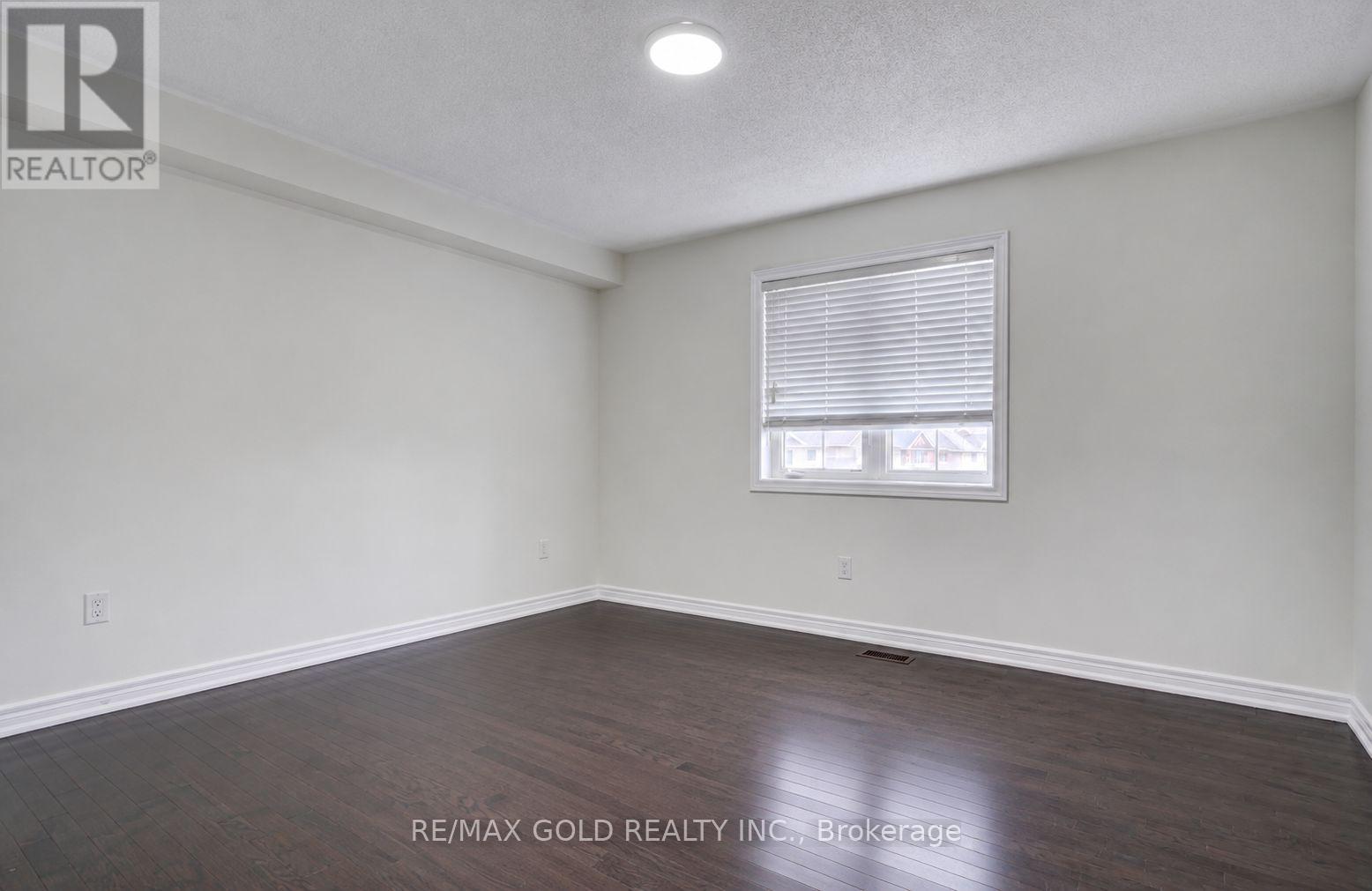 35 Saint Dennis Road, Brampton, Ontario  L6R 3W7 - Photo 4 - W13652486