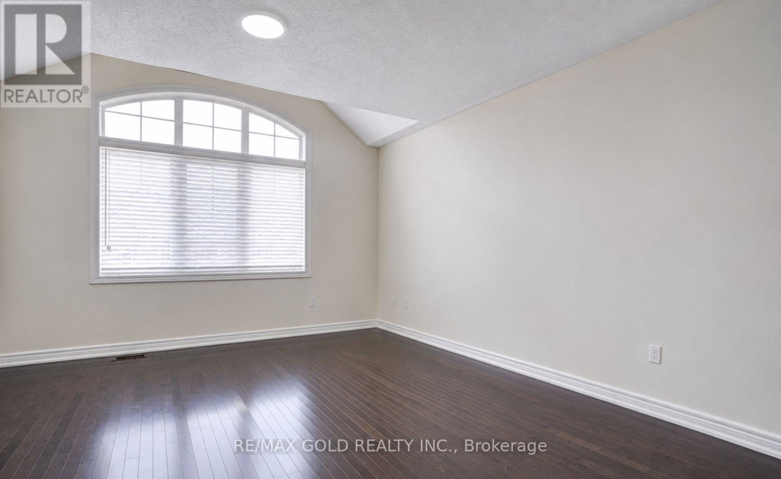 35 SAINT DENNIS ROAD