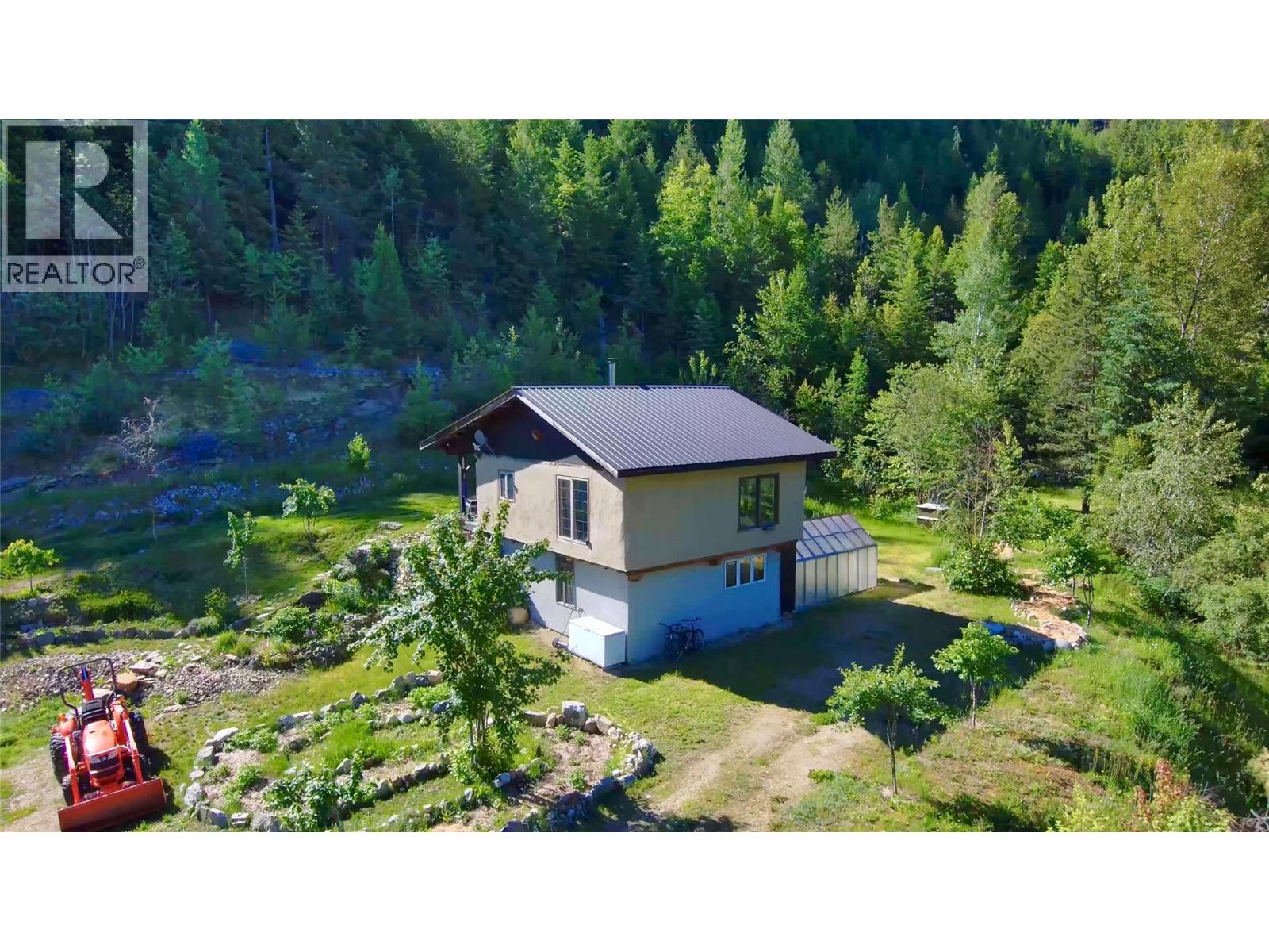 4650 6 Highway, Winlaw, British Columbia  V0G 2J0 - Photo 8 - 10397552