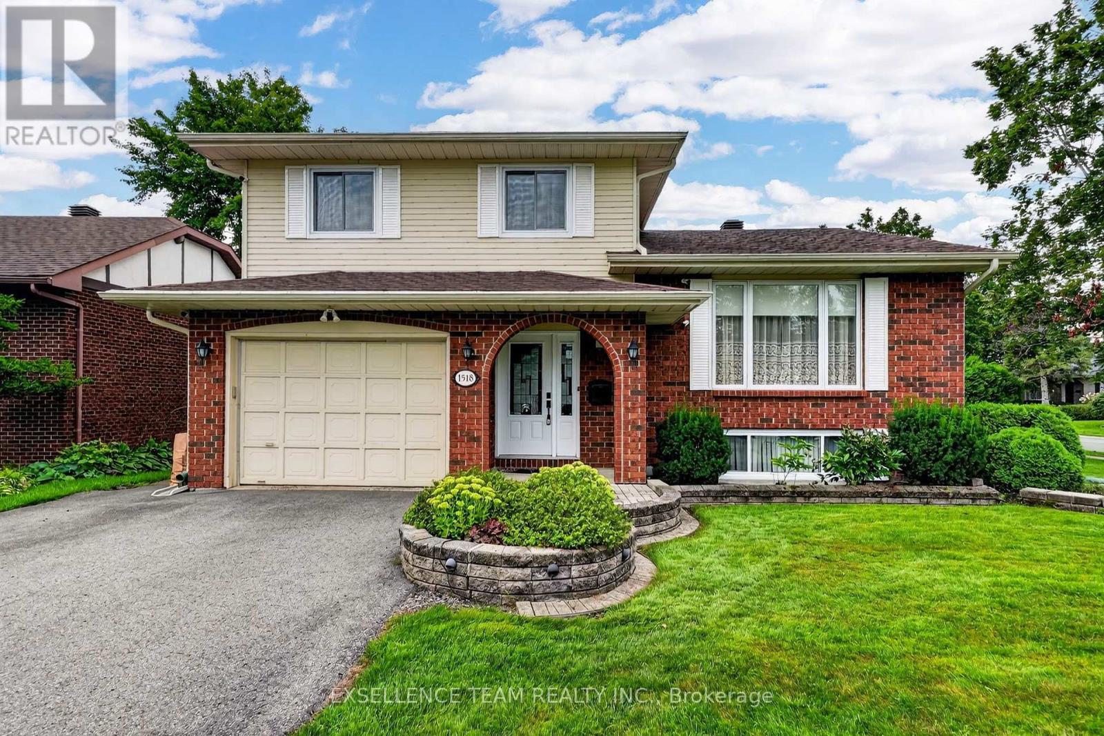 1518 BLAKELY DRIVE, Cornwall, Ontario