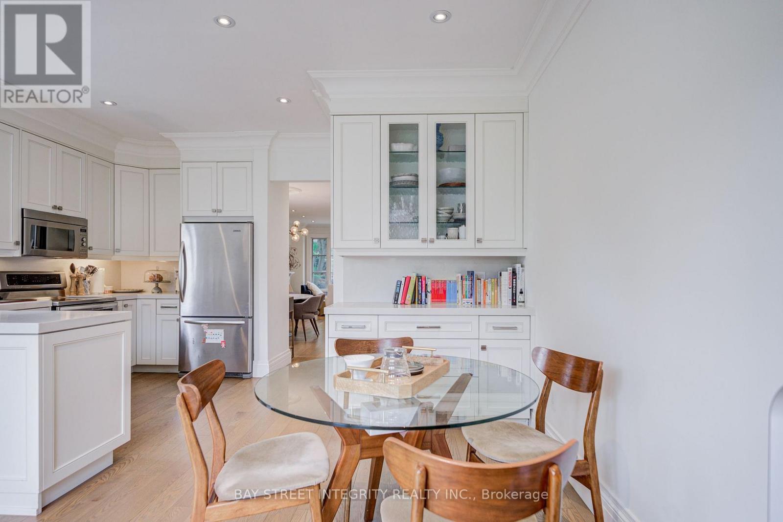 354 Old Orchard Grove, Toronto (Bedford Park-Nortown), Ontario  M5M 2E9 - Photo 18 - C13673486