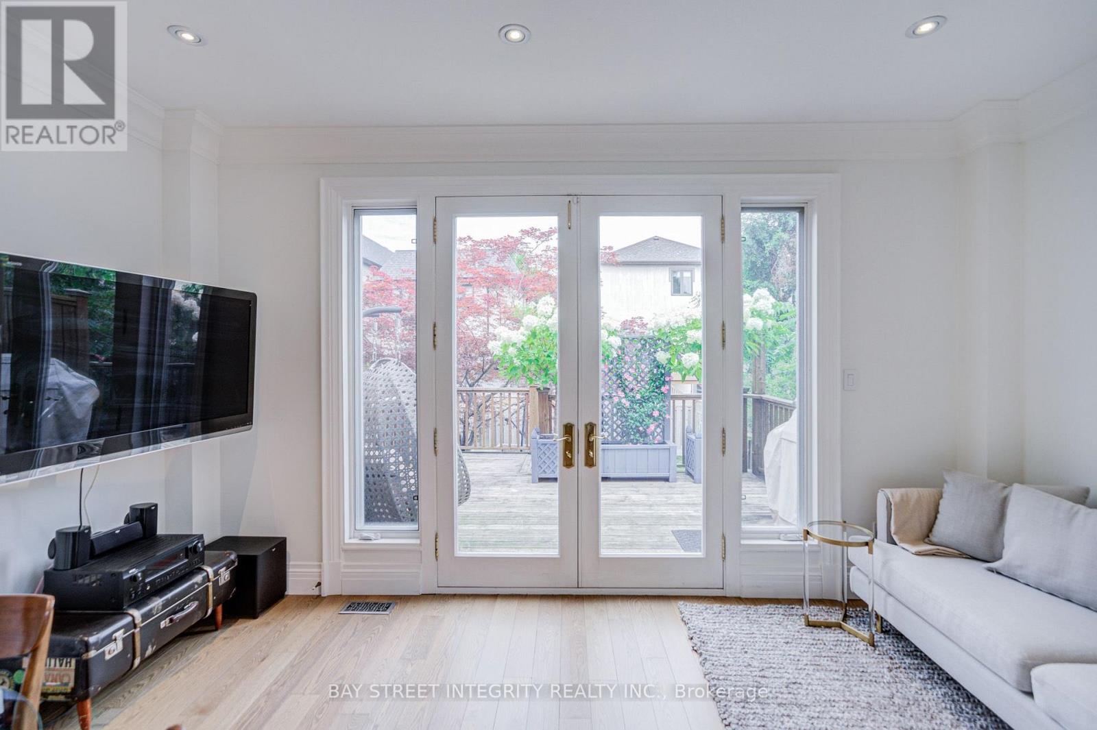 354 Old Orchard Grove, Toronto (Bedford Park-Nortown), Ontario  M5M 2E9 - Photo 22 - C13673486