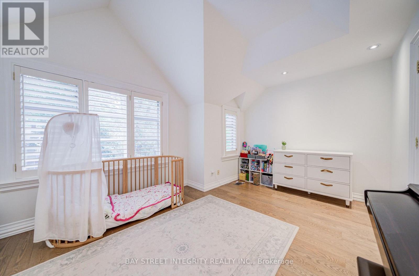 354 Old Orchard Grove, Toronto (Bedford Park-Nortown), Ontario  M5M 2E9 - Photo 37 - C13673486