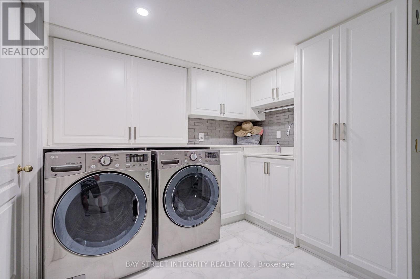 354 Old Orchard Grove, Toronto (Bedford Park-Nortown), Ontario  M5M 2E9 - Photo 42 - C13673486