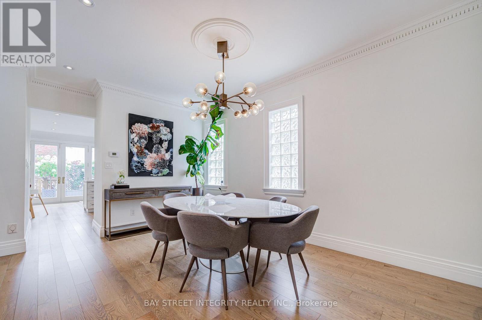 354 Old Orchard Grove, Toronto (Bedford Park-Nortown), Ontario  M5M 2E9 - Photo 8 - C13673486