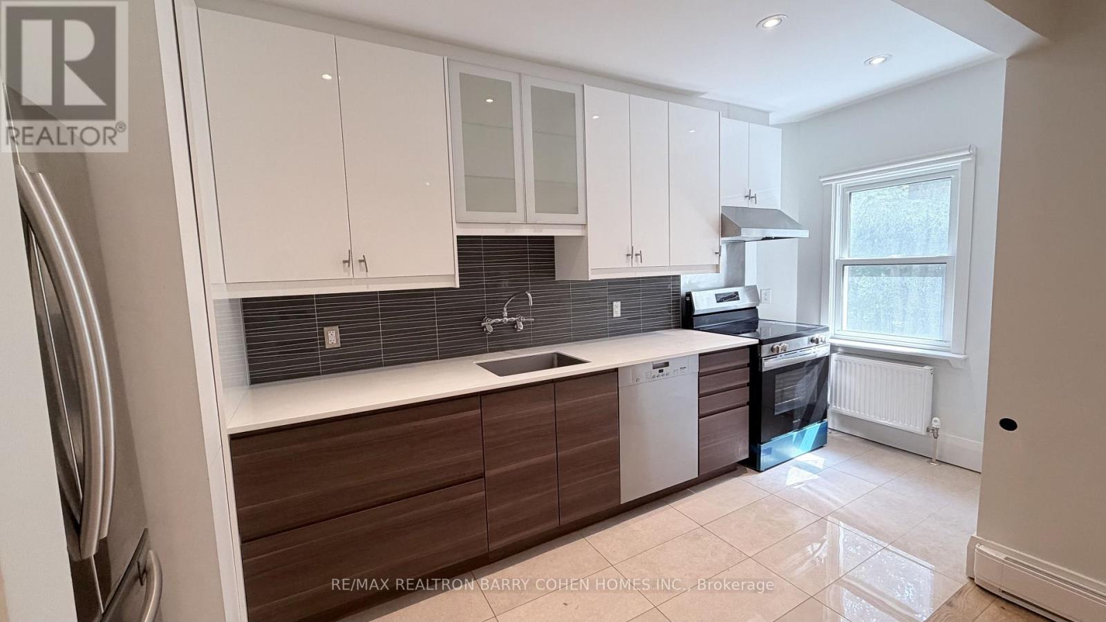 1 - 107 Chatsworth Drive, Toronto, Ontario  M4R 1R8 - Photo 11 - C13673512