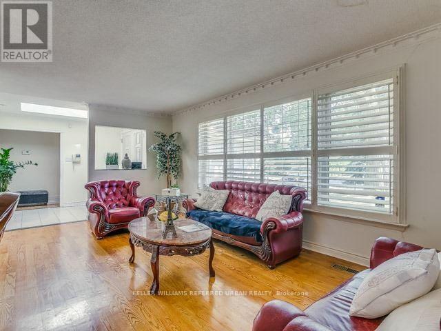 62 Northdale Road, Toronto, Ontario  M2L 2M1 - Photo 4 - C13673548