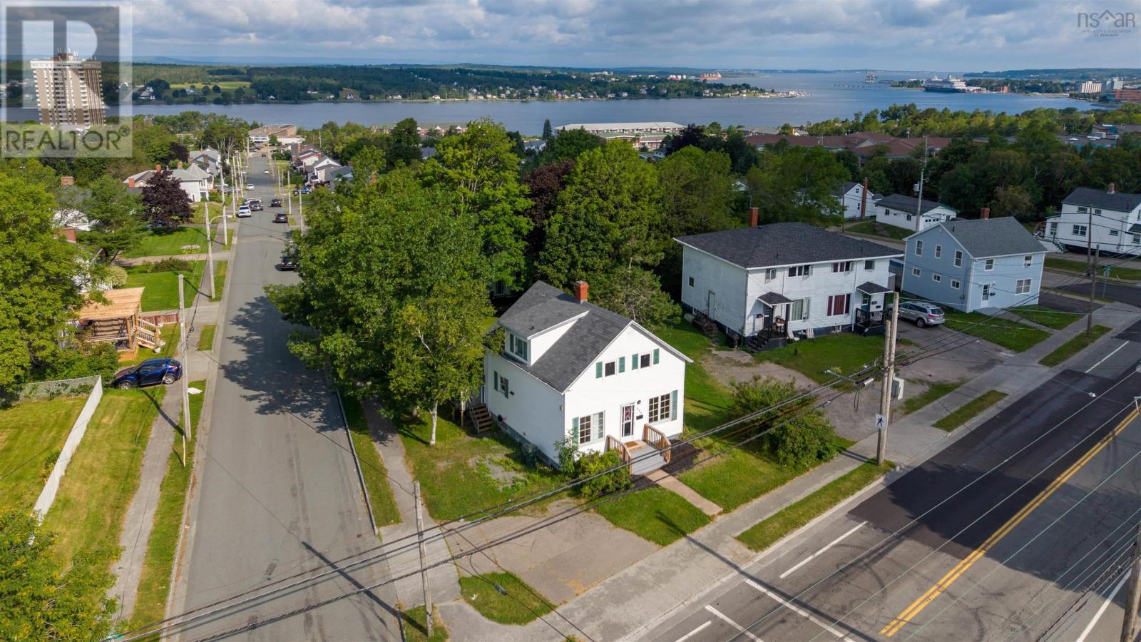 350 Alexandra Street, Sydney, Nova Scotia  B1S 2G3 - Photo 3 - 202620541