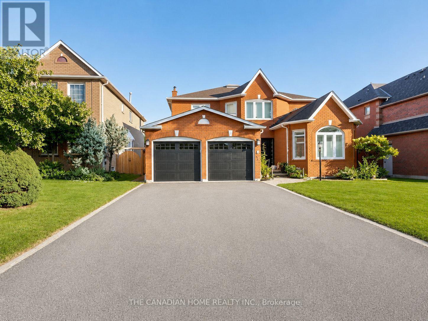 19 Wigston Court, Whitby, Ontario  L1R 2B9 - Photo 3 - E13673362