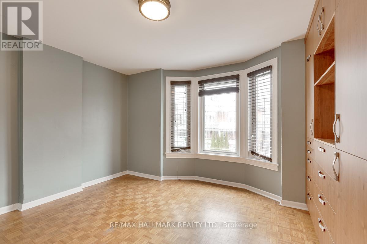262 Highfield Road, Toronto, Ontario  M4L 2V5 - Photo 10 - E13673364