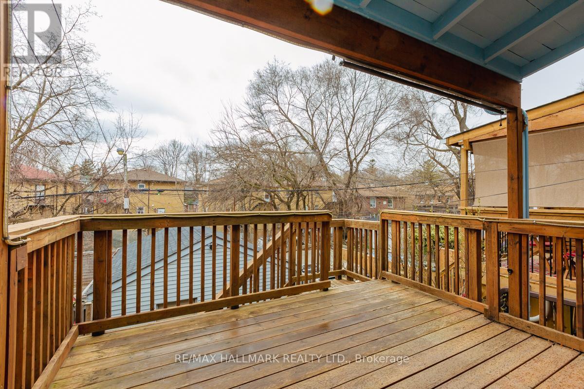 262 Highfield Road, Toronto, Ontario  M4L 2V5 - Photo 18 - E13673364