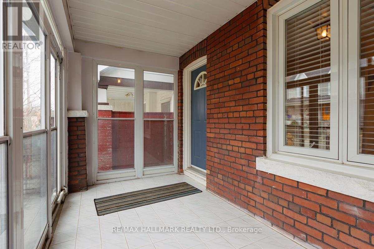 262 Highfield Road, Toronto, Ontario  M4L 2V5 - Photo 24 - E13673364