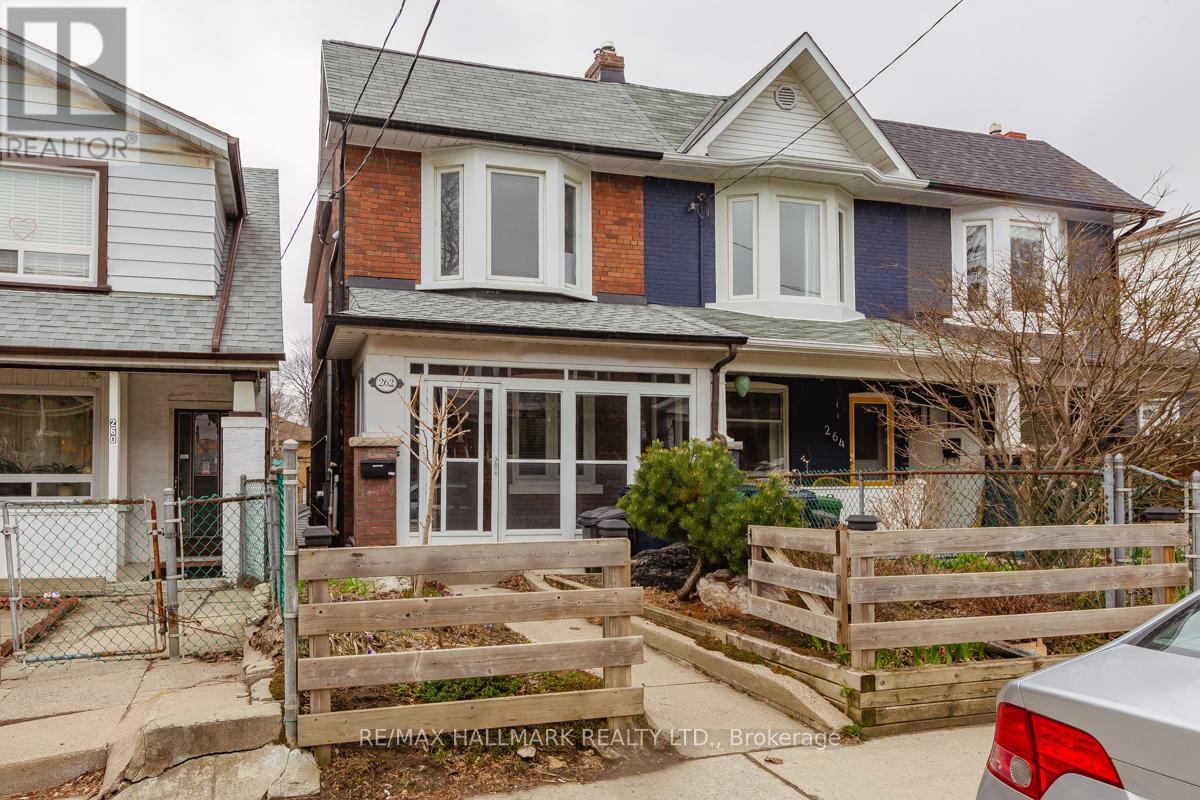 262 Highfield Road, Toronto, Ontario  M4L 2V5 - Photo 25 - E13673364