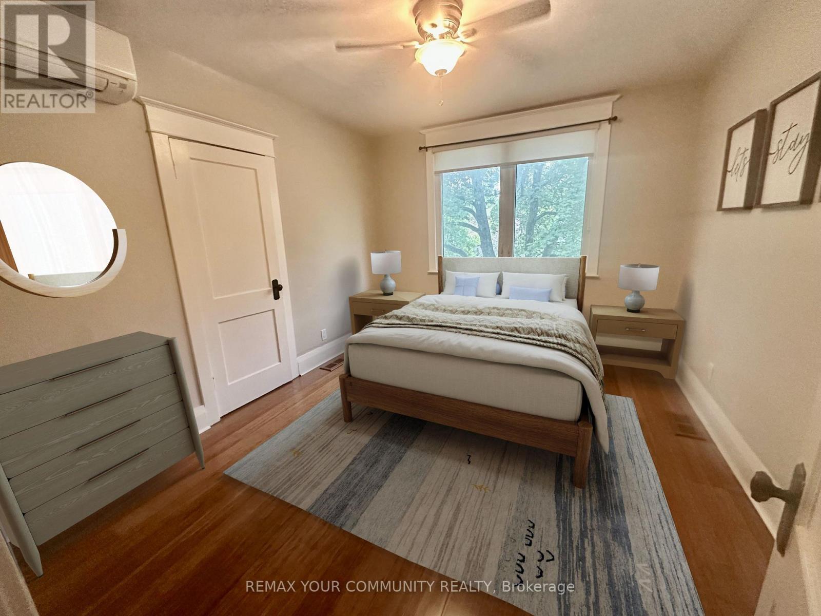 Main And 2nd Floor - 5 Lawlor Avenue, Toronto (The Beaches), Ontario  M4E 3L8 - Photo 4 - E13673390