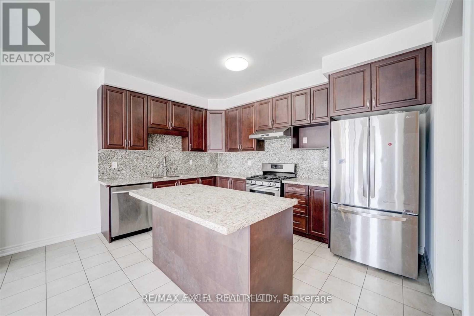 67 Alvin Curling Crescent, Toronto, Ontario  M1V 0E7 - Photo 15 - E13673442
