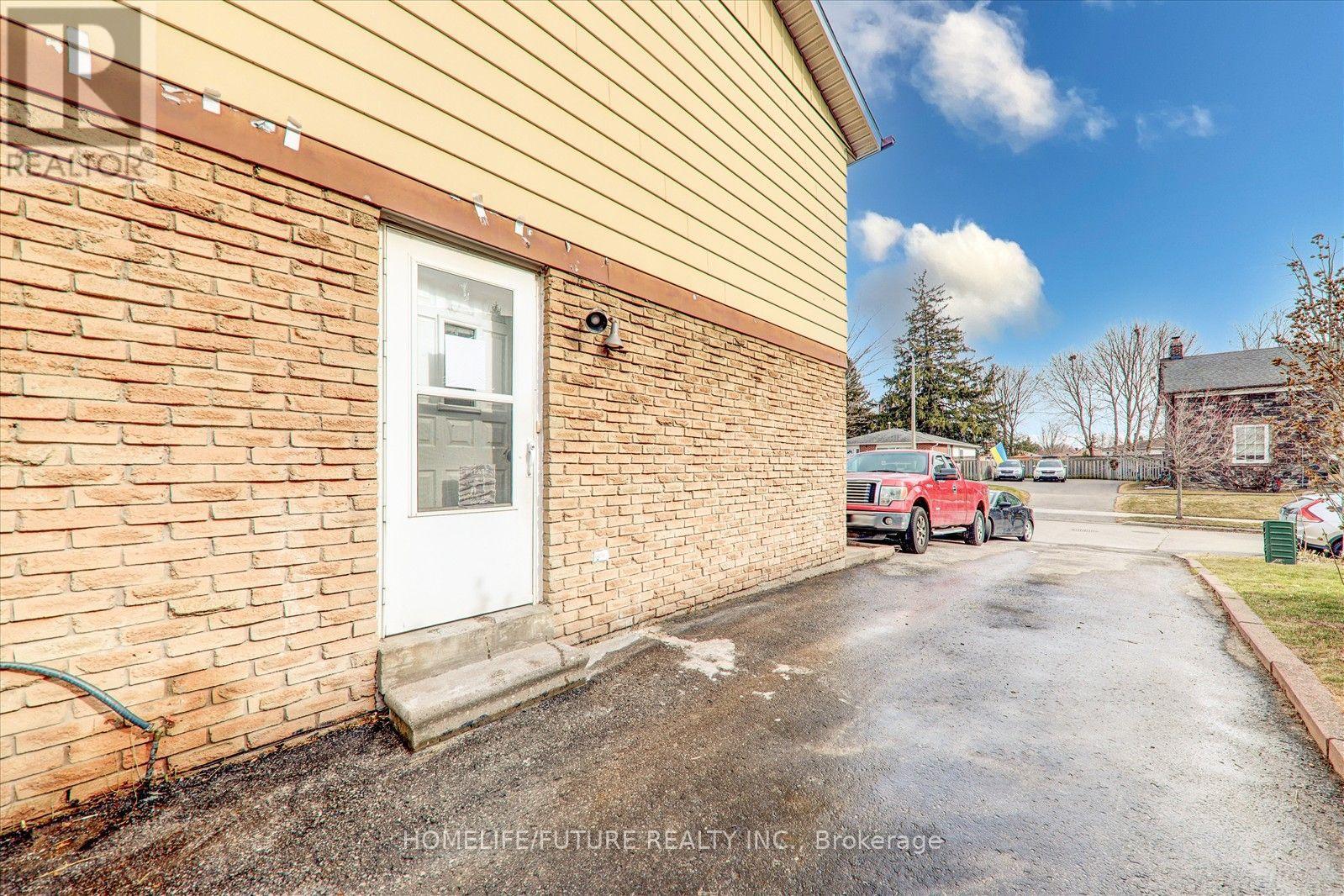 Bsmt - 97 Dunsfold Drive, Toronto, Ontario  M1B 1T5 - Photo 6 - E13673520