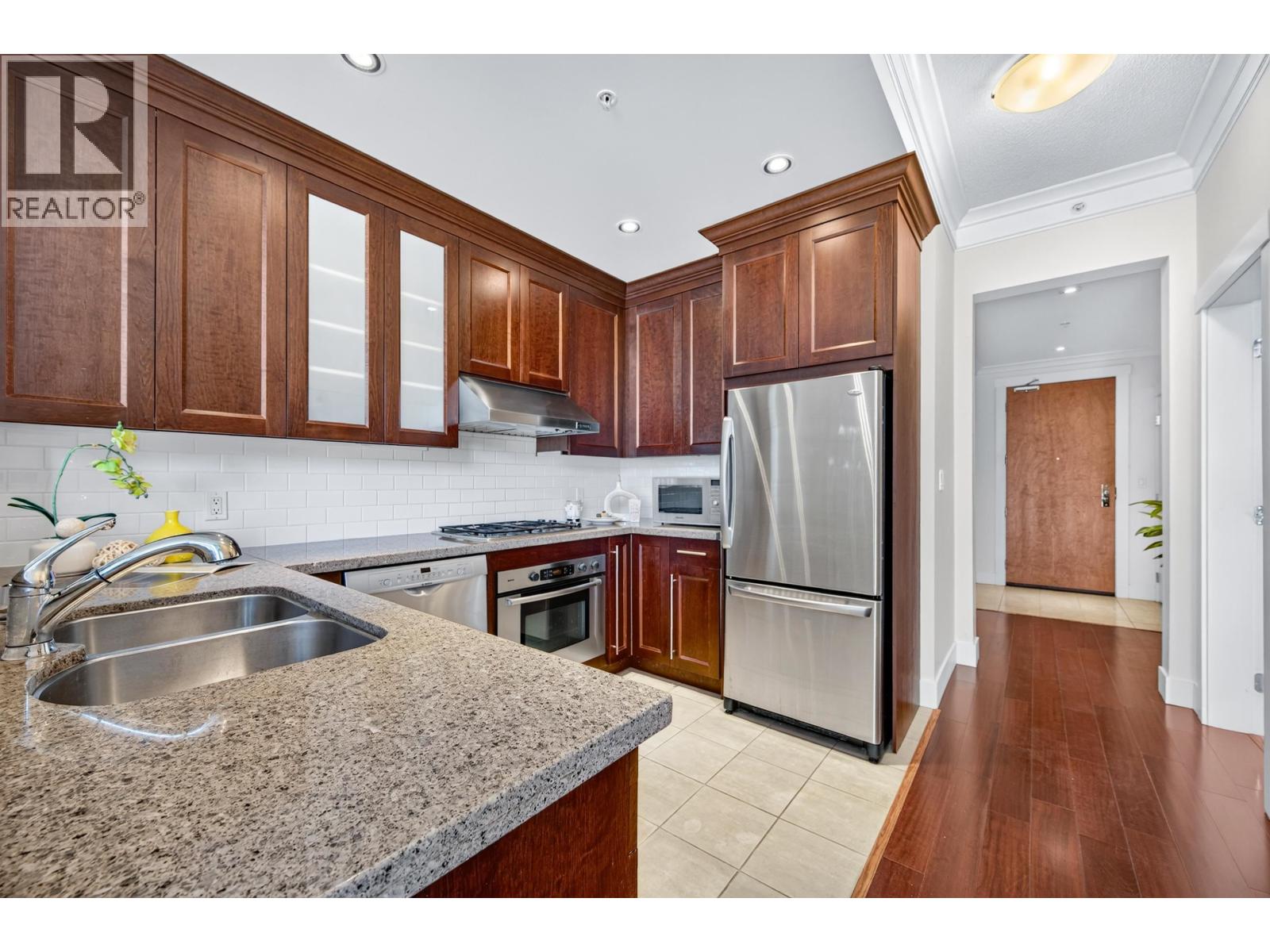 501 4759 Valley Drive, Vancouver, British Columbia V6J 4B7 - Photo 11 - R3155546