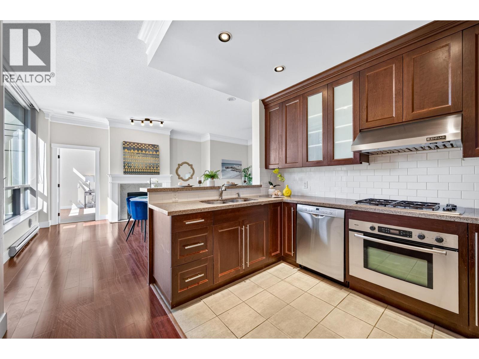 501 4759 Valley Drive, Vancouver, British Columbia V6J 4B7 - Photo 9 - R3155546