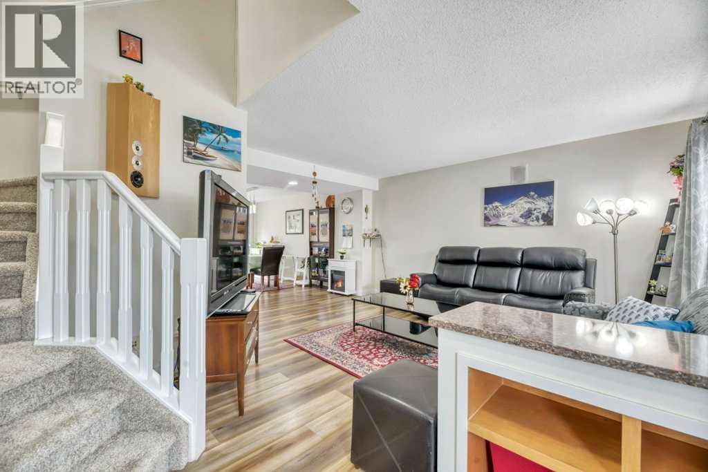 175 Prestwick Villas SE, Calgary, Alberta  T2Z 4S3 - Photo 9 - A2329015