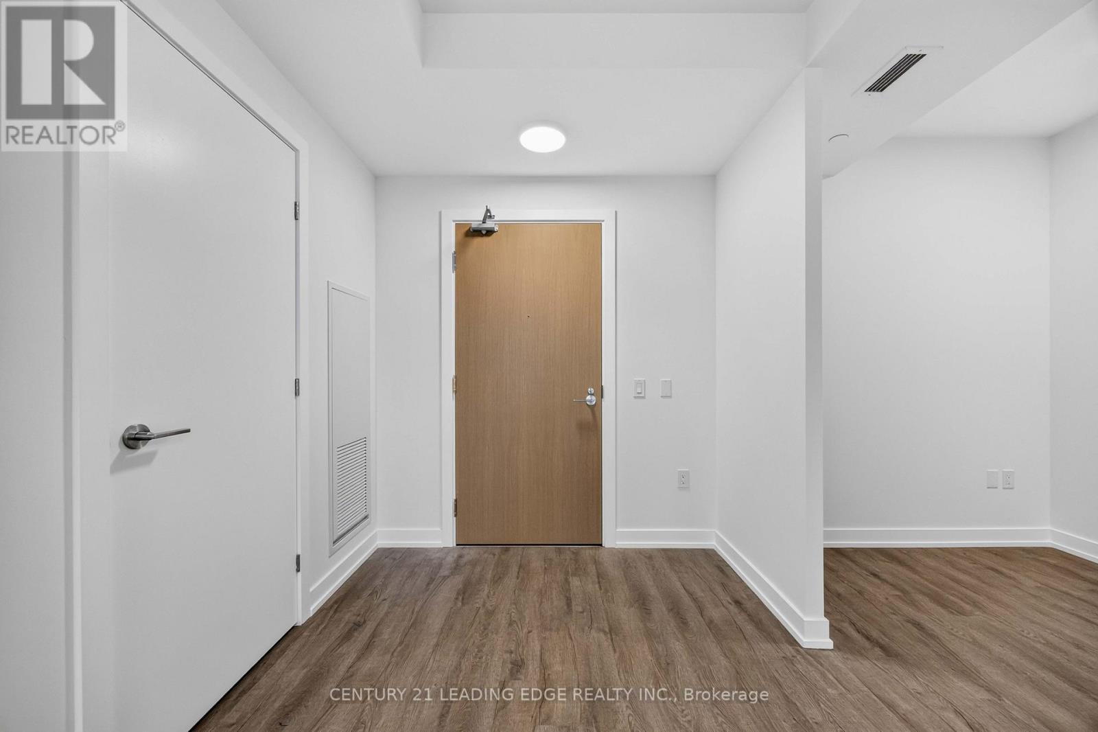 805 - 21 Meadowdale Road, Vaughan, Ontario L4K 0H6 - Photo 5 - N13673370