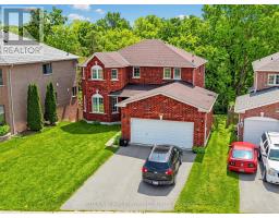 135 BUCHANAN DRIVE, New Tecumseth, Ontario