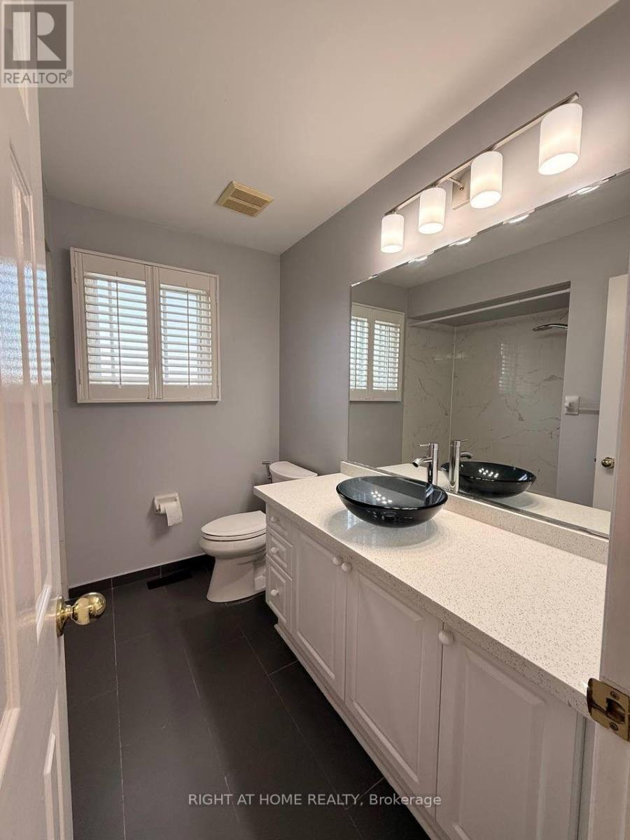 Upper - 746 Walpole Crescent, Newmarket, Ontario  L3X 2B1 - Photo 23 - N13673498