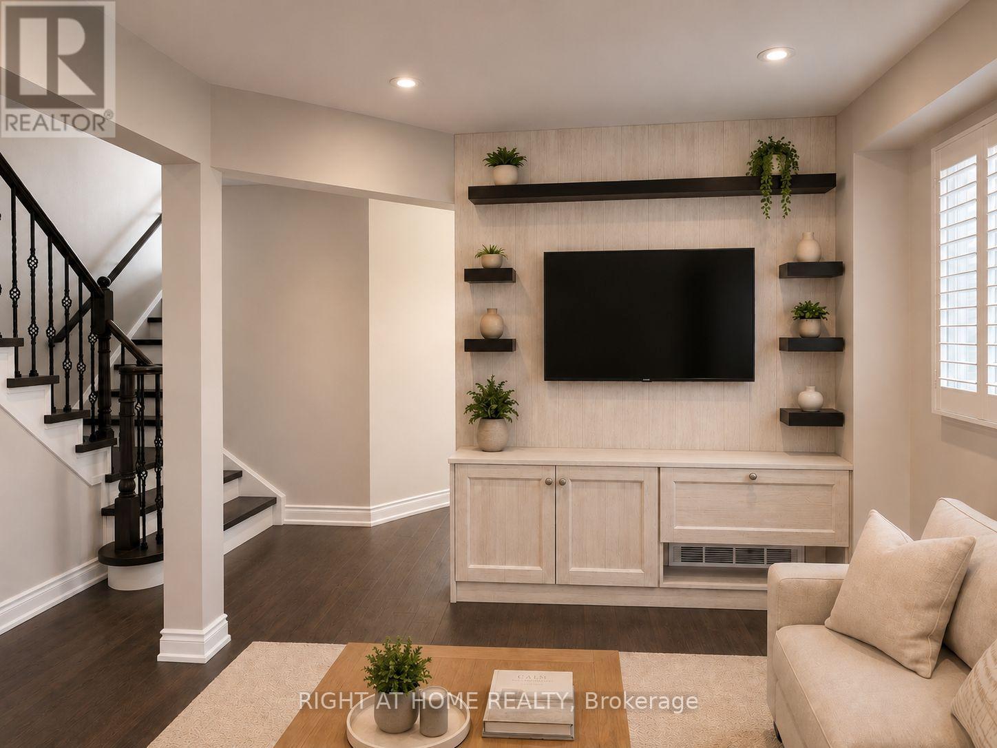 Upper - 746 Walpole Crescent, Newmarket, Ontario  L3X 2B1 - Photo 8 - N13673498