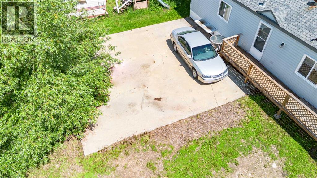 2 Elm Close, Erskine, Alberta  T0C 1G0 - Photo 5 - A2316088