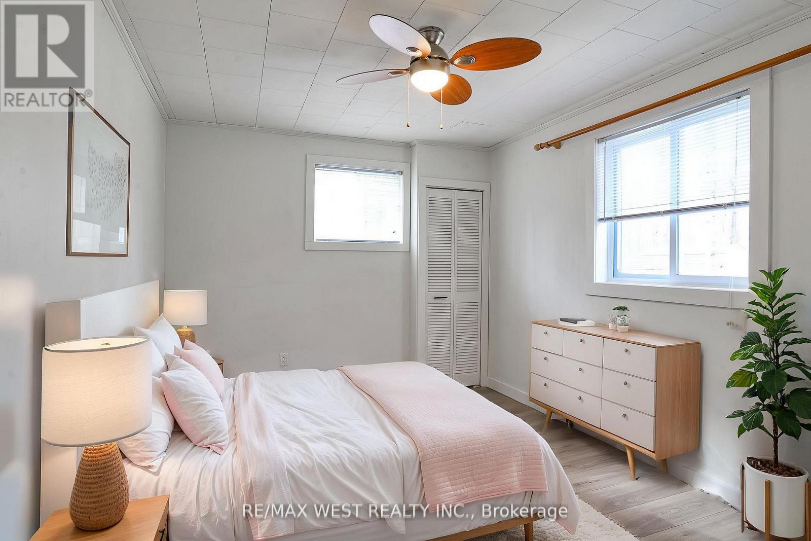 8060 Oakridge Drive, Ramara, Ontario  L0K 2B0 - Photo 10 - S13673474