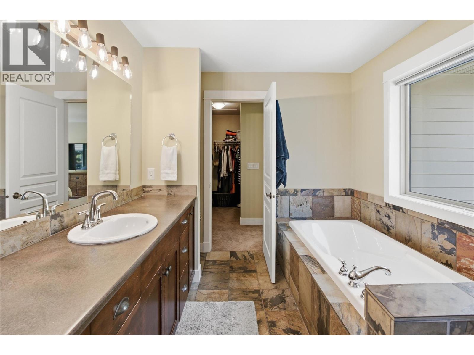 746 Long Ridge Drive S, Kelowna, British Columbia  V1V 2R9 - Photo 30 - 10394128
