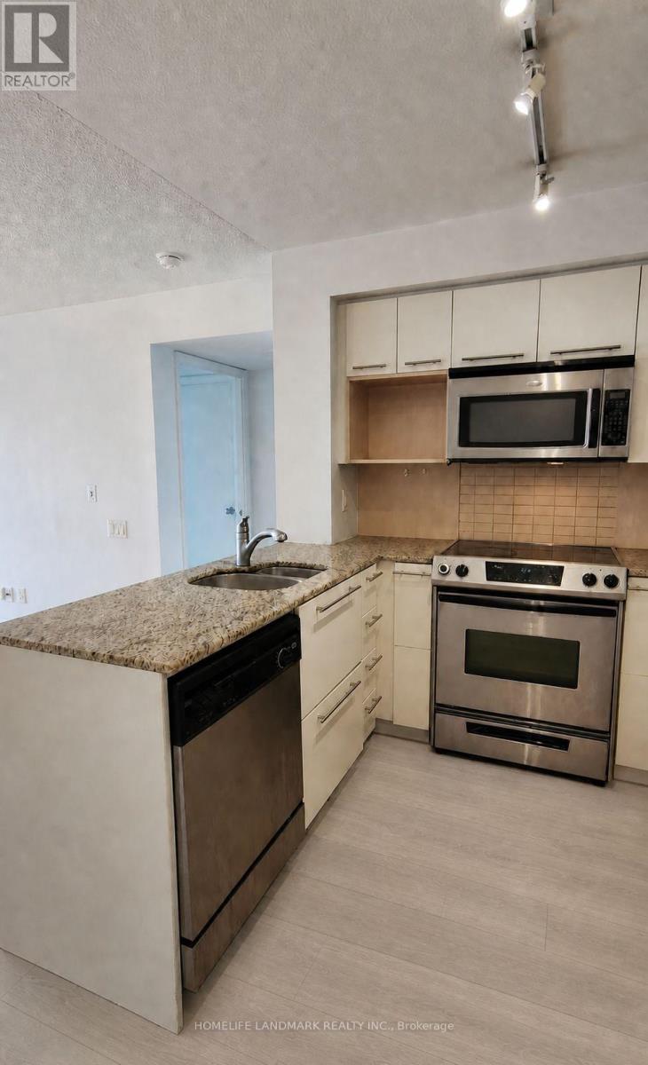 1810 - 21 Carlton Street, Toronto, Ontario  M5B 1L3 - Photo 4 - C13647982