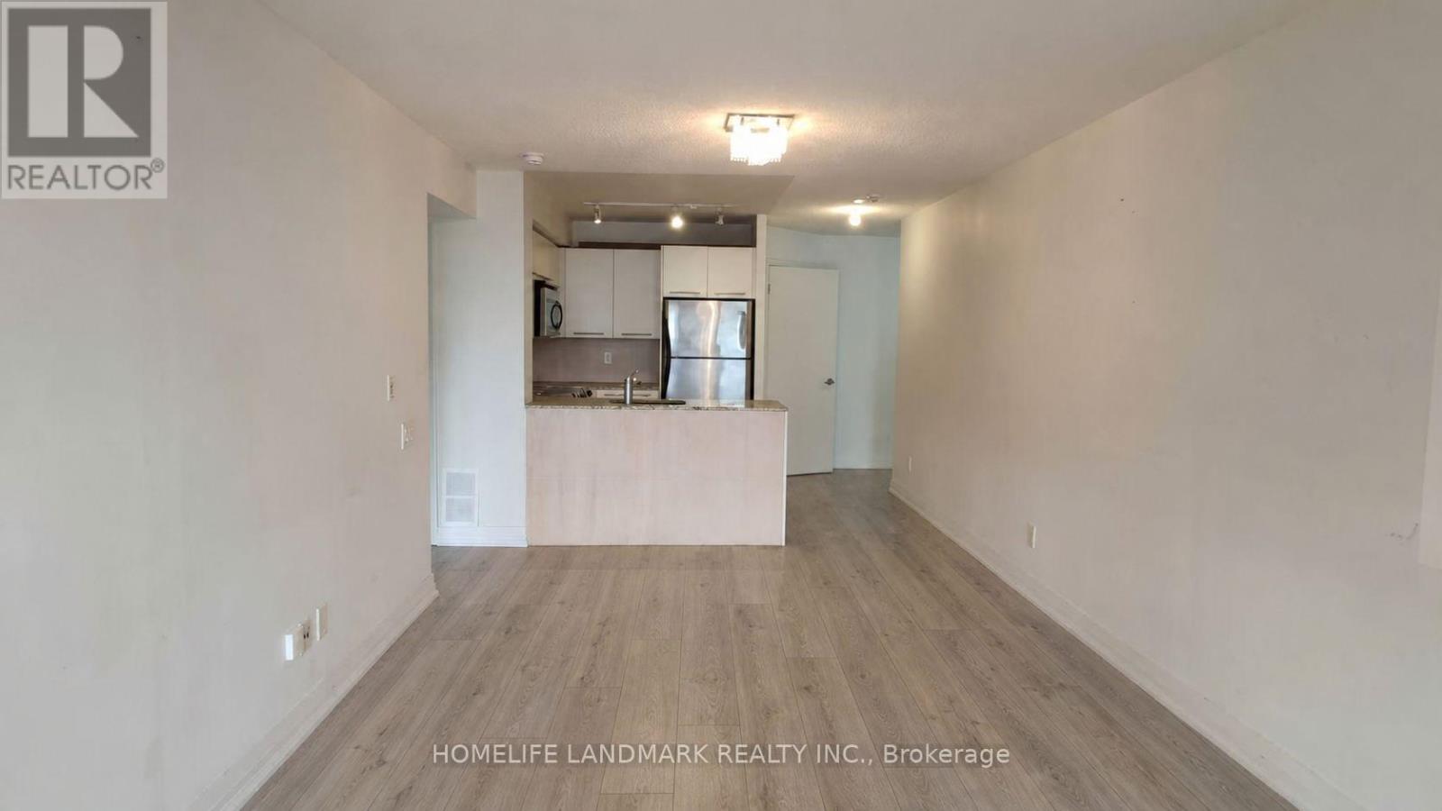 1810 - 21 Carlton Street, Toronto, Ontario  M5B 1L3 - Photo 3 - C13647982